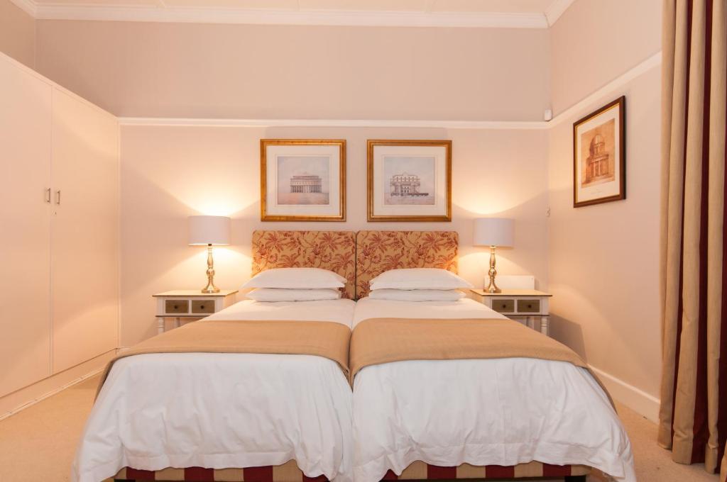 Doncaster Cottages Port Elizabeth Room photo